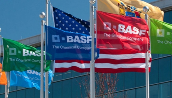 BASF adquiere una parte de Bayer